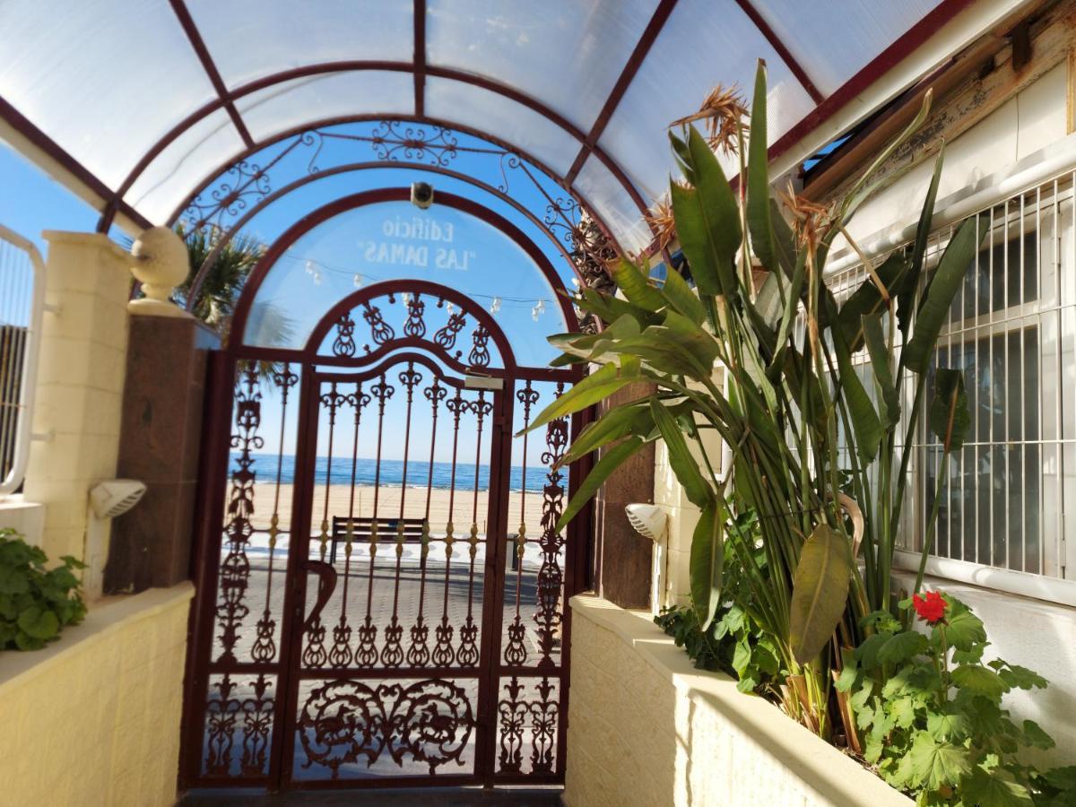 Benidorm, Las Damas, Primera Linea De Playa De Levante Экстерьер фото